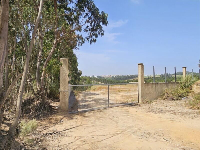 Land with 16360sqm Zona Industrial  Santa Maria Torres Vedras - water