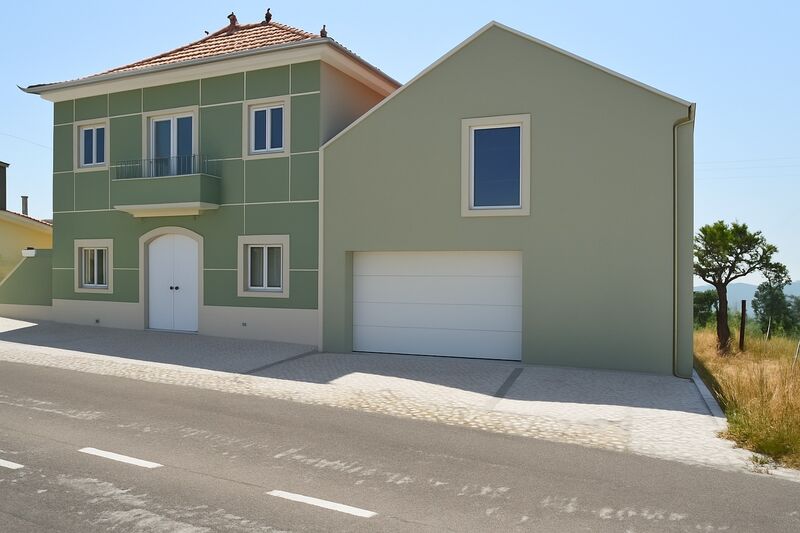 House V4 Renovated Leiria - central heating, equipped kitchen, barbecue, swimming pool, alarm, heat insulation, garage