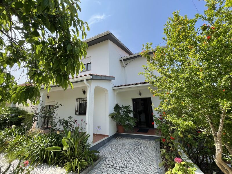 Casa/Vivenda V4 Leiria