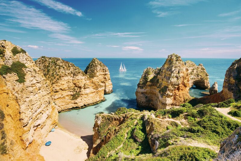 Apartment 2 bedrooms Luxury in the center Lagoa (Algarve) - gardens, furnished, equipped, terrace, swimming pool, gated community