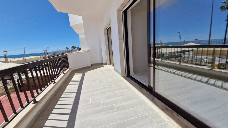 Apartamento Moderno T3 Quarteira Loulé - varanda, ar condicionado, equipado