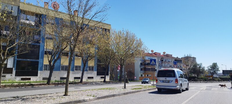 Apartamento T2 Odivelas - varanda, cozinha equipada