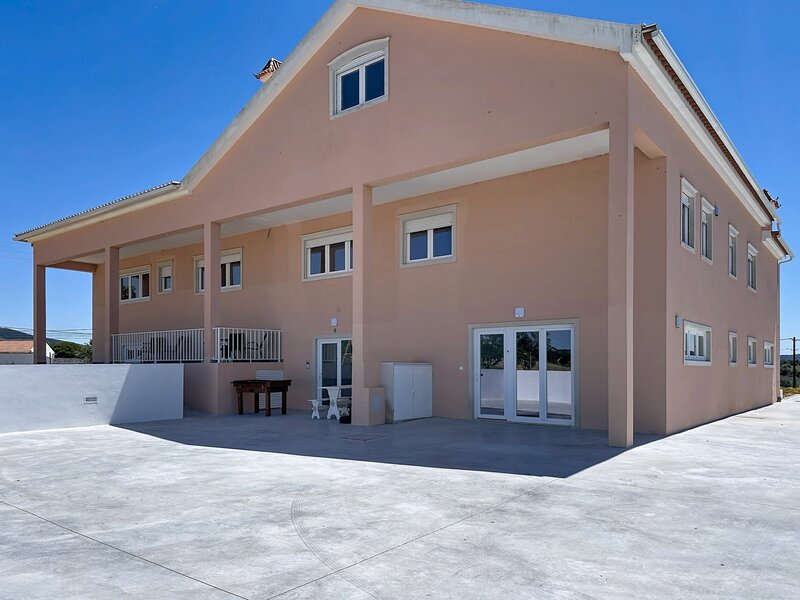Apartamento T2 Novo com espaço exterior no Turcifal