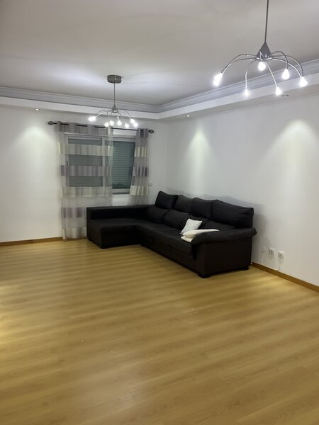 Apartamento T3 Bairro Hilarião  São Pedro Torres Vedras - varanda, garagem