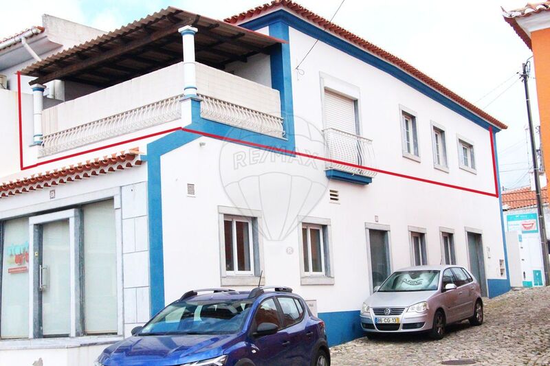 Apartamento T1 bem localizado Alcabideche Cascais - lareira, cozinha equipada, varanda