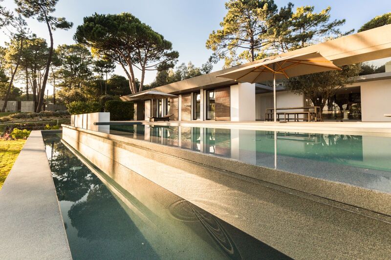 Moradia de luxo V5 Mucifal Colares Sintra - bbq, arrecadação, terraço, garagem, sauna, piscina, jardins, lareira