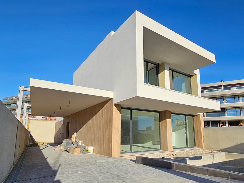 House nouvelle V4 Ericeira Mafra - garden, balcony, fireplace, swimming pool, balconies, solar panels, terrace, barbecue, alarm, sea view