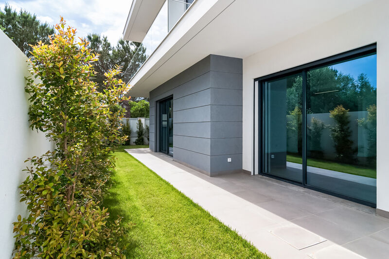 House nouvelle V4 Alcabideche Cascais - underfloor heating, double glazing, balconies, swimming pool, balcony, garden, garage, alarm