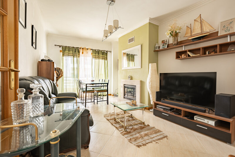 Apartamento T2 mobilado na Quinta do Texugo