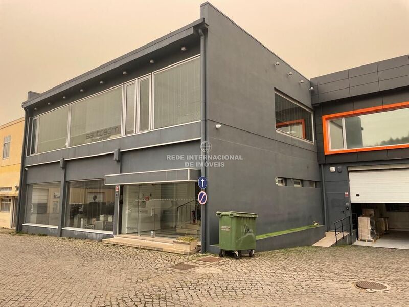 Armazém com 1700m2 Cortegaça Ovar para vender - ar condicionado