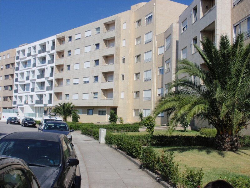 Apartamento Remodelado Montes Caulinos Senhora da Hora Matosinhos - lugar de garagem, vidros duplos