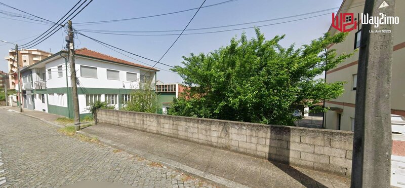 Armazém com escritórios e habitação - elevado potencial de valorização