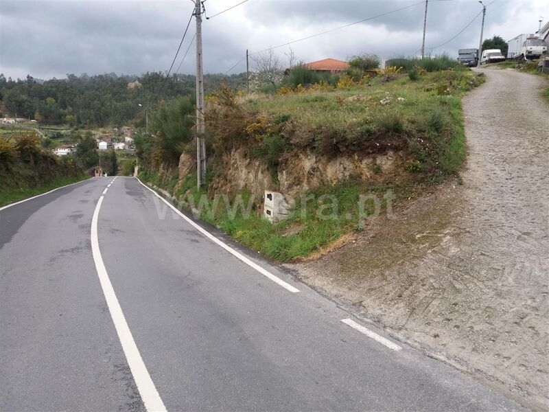 Land with 1350sqm Souselo Cinfães - great location