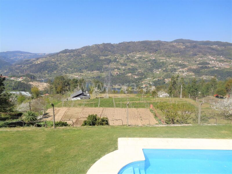 Farm V6 Rio Douro São Cristóvão de Nogueira Cinfães - furnished, solar panels, central heating, garage, solar panels