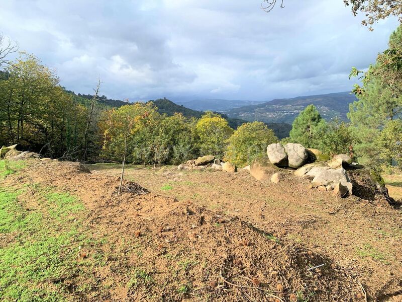 Terreno Rústico com 10460m2 Resende - poço, viabilidade de construção, água
