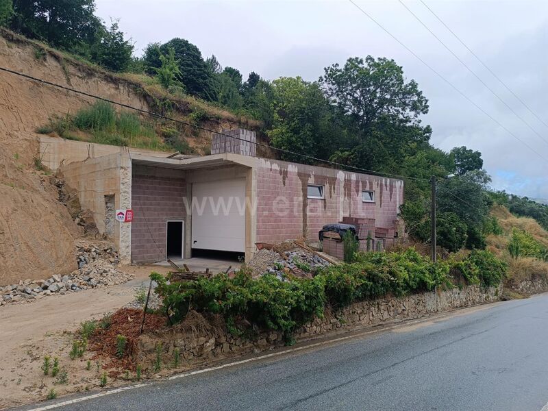 Land with 686sqm São João de Fontoura Resende - electricity, water hole, water hole, water
