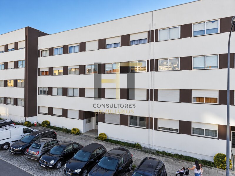 Apartamento T3 2 frentes localização privilegiada junto à boavista e ao parque da cidade