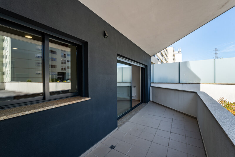 Apartment 1 bedrooms Ramalde Porto - balcony, kitchen, parking space, garage