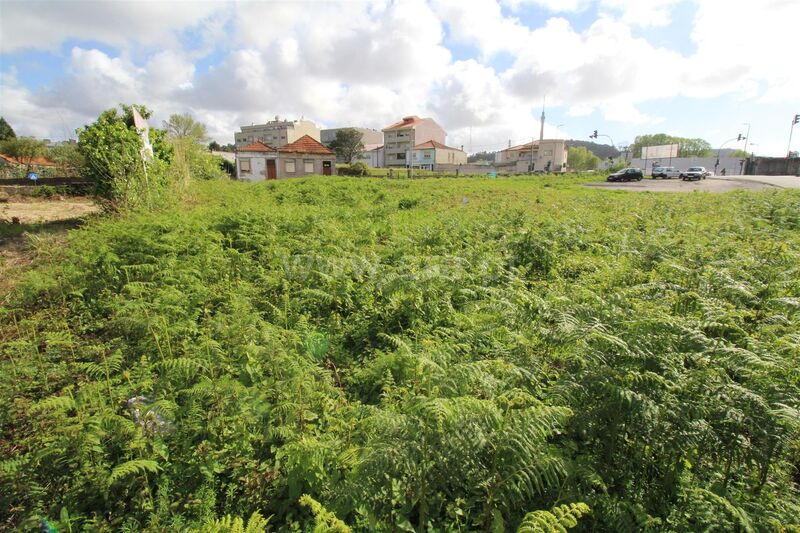 Terreno com 2100m2 Oliveira do Douro Vila Nova de Gaia