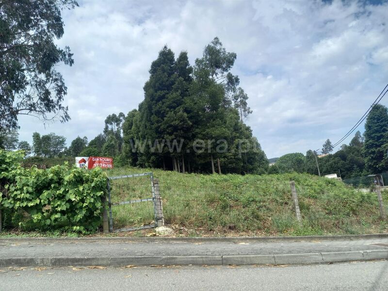 Land with 3700sqm Vilar de Andorinho Vila Nova de Gaia