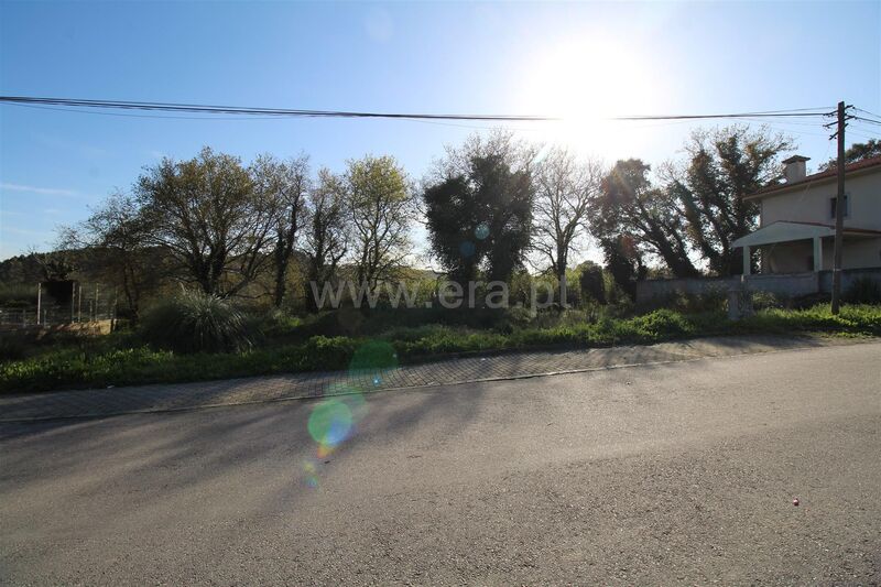 Land with 221sqm Vilar de Andorinho Vila Nova de Gaia