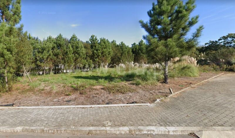 Lote com 803m2 Pedroso Vila Nova de Gaia - bons acessos