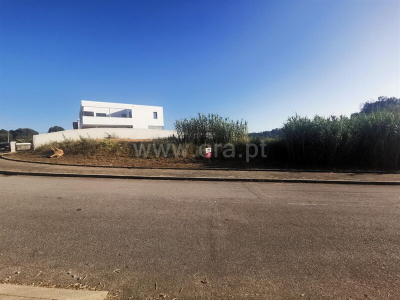 Plot of land with approved project Pedroso Vila Nova de Gaia - easy access