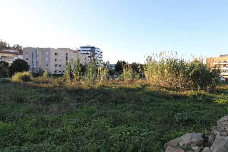 Land Urban with 5074sqm Oliveira do Douro Vila Nova de Gaia