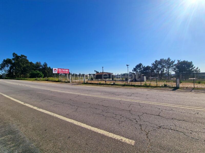 Land with 5626sqm Olival Vila Nova de Gaia