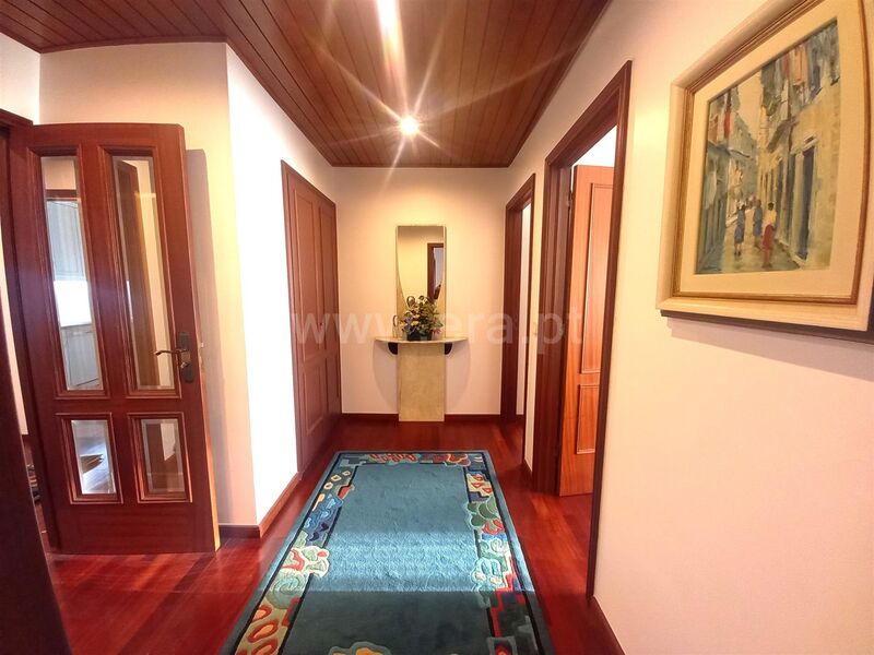 Apartamento T3 Mafamude Vila Nova de Gaia - aquecimento central, lugar de garagem, garagem, terraço, jardins, ar condicionado