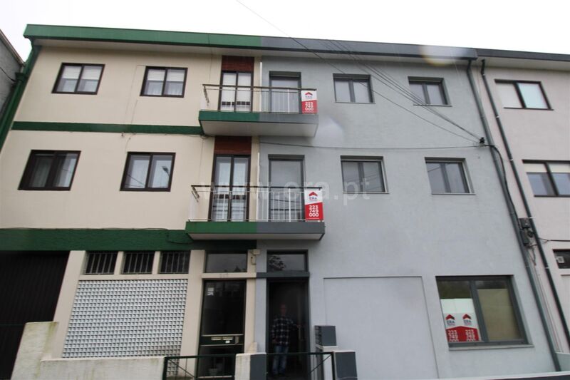 Apartment T2 Oliveira do Douro Vila Nova de Gaia - balcony, air conditioning, equipped, garage, terrace