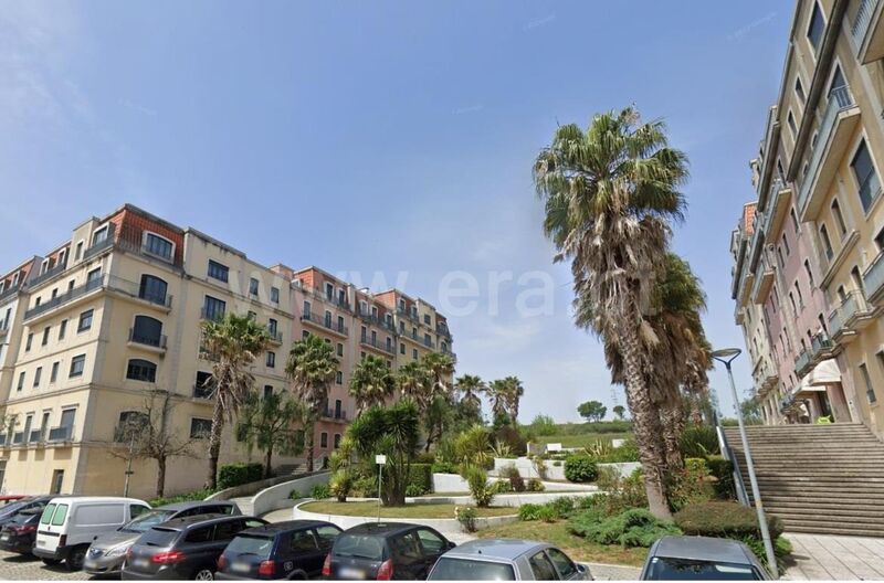 Apartamento T1 Oliveira do Douro Vila Nova de Gaia - garagem