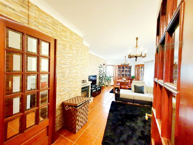 апартаменты T3 Canelas Vila Nova de Gaia - гараж, центральное отопление, гаражное место, r/c