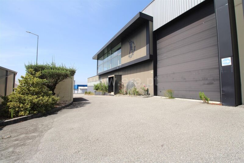 Warehouse Industrial in industrial zone Castelo de Paiva - alarm, air conditioning