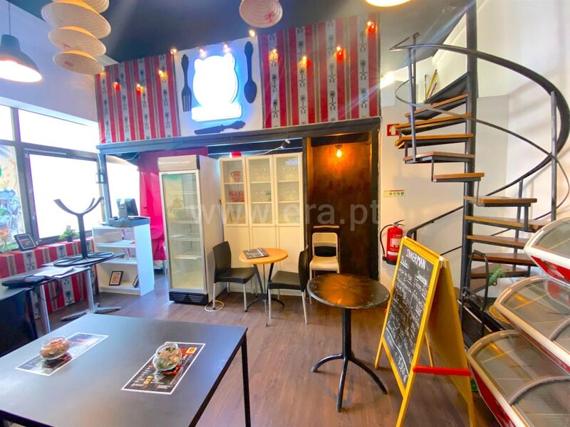 Restaurant Equipped in the center Mafamude Vila Nova de Gaia - furnished,
