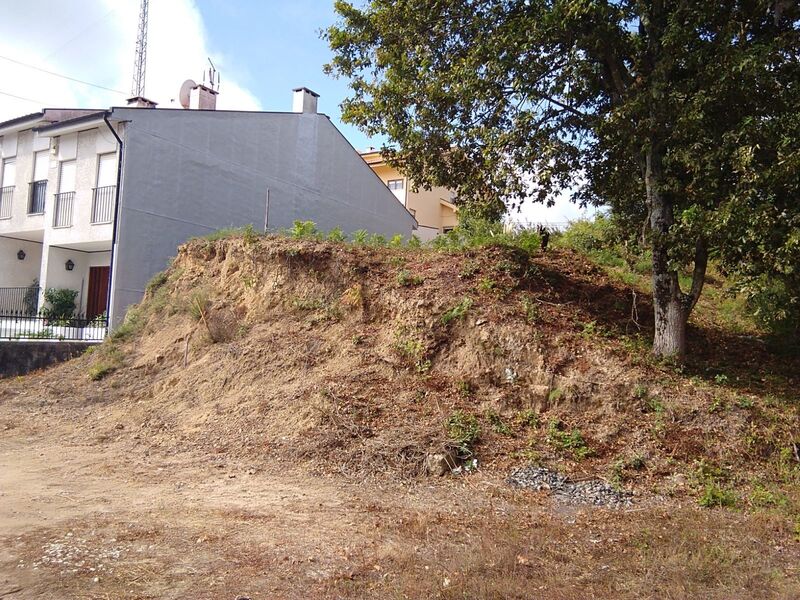 Terreno com 271m2 Vila Nova de Gaia Mafamude - zona sossegada