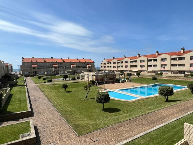 Apartment Triplex T4 Agudela Lavra Matosinhos - terrace, green areas, balcony, barbecue, parking space, garage, condominium, central heating, kitchen, equipped, swimming pool, tennis court