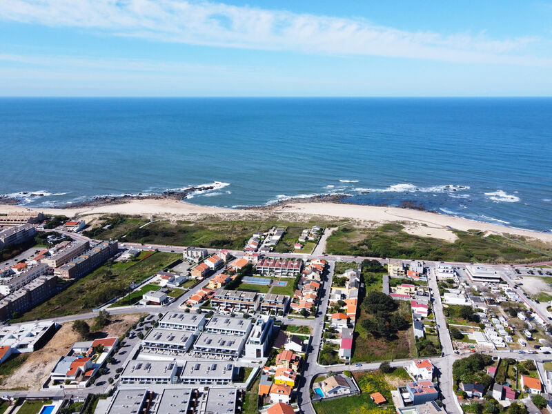 Terreno novo com 2250m2 Canidelo Vila Nova de Gaia