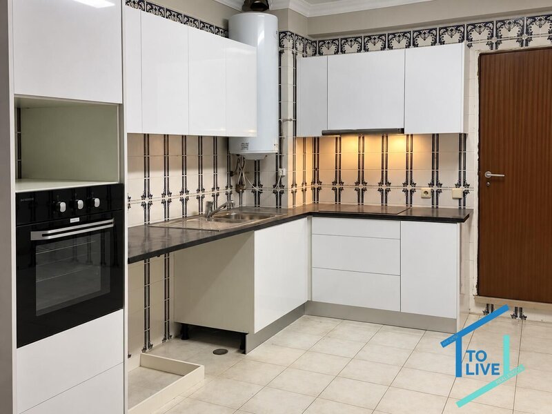 Apartamento T2 para arrendamento em Minde - terraço privado e garagem