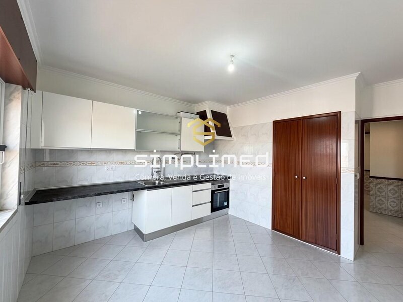 Apartamento T3 Tapada das Merces (FM/FF)