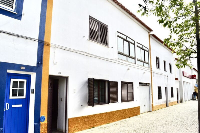 жилой дом старинная V5 Vila Nova de Milfontes Odemira - чердак, усадьбаl, гараж, великолепное месторасположение