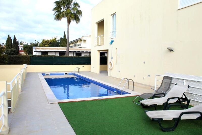 House 3 bedrooms Semidetached Albufeira - gated community, swimming pool, terrace, balcony, air conditioning, sea view, garage