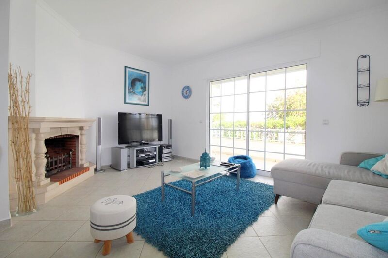 Apartment 2 bedrooms Albufeira - swimming pool, tennis court, fireplace, balcony