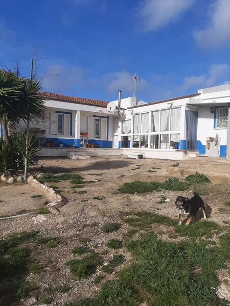 Small farm 2 bedrooms Almadena Luz Lagos - equipped, mains water, kitchen, electricity, water hole, double glazing, water
