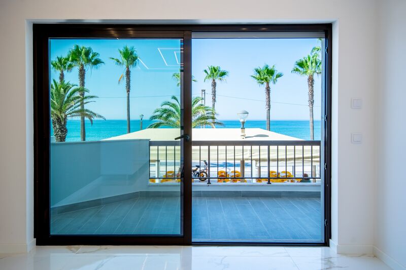 Apartamento T3 Renovado com vista mar Quarteira Loulé - vista mar, varanda, ar condicionado, marquise, lugar de garagem
