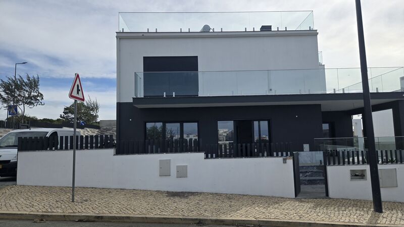 House V4 Modern Sines - gardens, swimming pool, double glazing, store room, solar panels, terrace, balcony, fireplace, garage