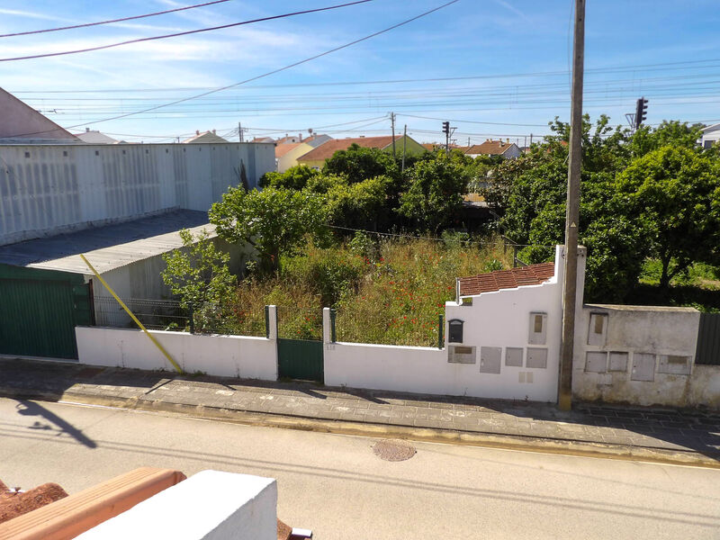 Land with 239sqm Alhos Vedros Moita - , ,