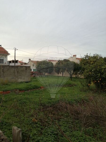 Terreno Rústico com 760m2 Santo António da Charneca Barreiro