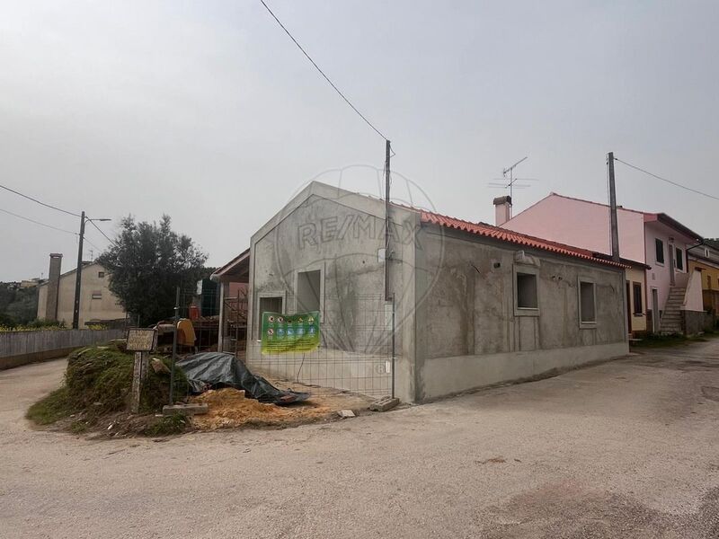 House Single storey 2 bedrooms Tomar - boiler, garden, air conditioning, equipped kitchen
