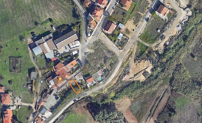 Plot of land in residential area Almada